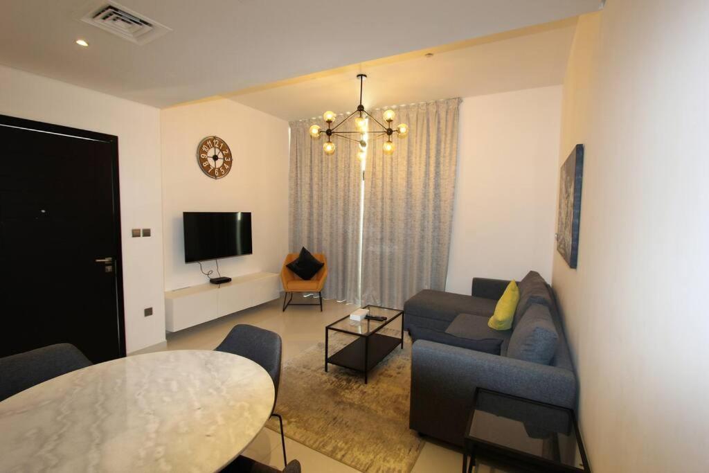 Specious 3 Bedrooms With Maid Room Villa Dubai Esterno foto